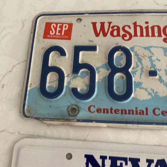 United State Nevada and Washington Motor Vehicles License Plate - Lot of 2 - Picture 5 of 12